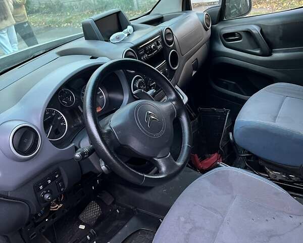 Сірий Сітроен Берлінго, об'ємом двигуна 1.56 л та пробігом 235 тис. км за 5000 $, фото 50 на Automoto.ua