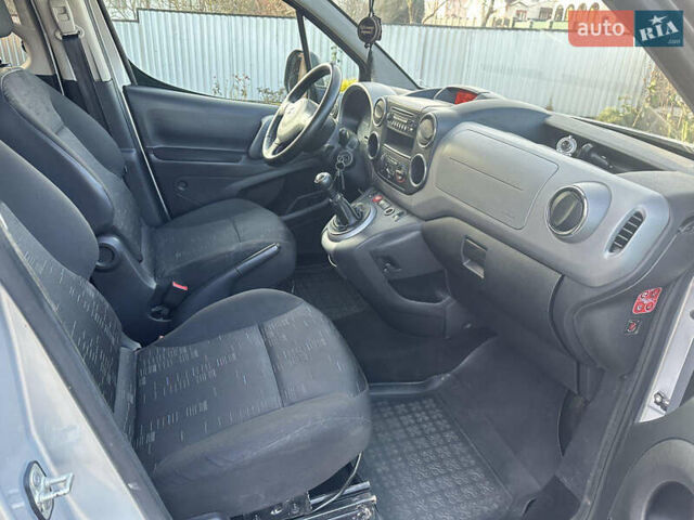 Серый Ситроен Берлинго, объемом двигателя 1.56 л и пробегом 290 тыс. км за 5900 $, фото 2 на Automoto.ua