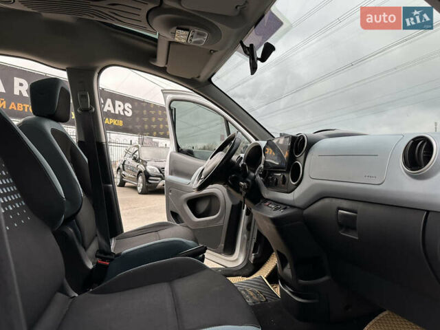 Серый Ситроен Берлинго, объемом двигателя 1.6 л и пробегом 227 тыс. км за 8700 $, фото 19 на Automoto.ua