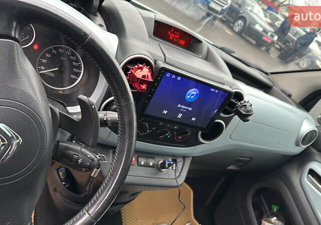 Серый Ситроен Берлинго, объемом двигателя 1.56 л и пробегом 226 тыс. км за 11276 $, фото 14 на Automoto.ua