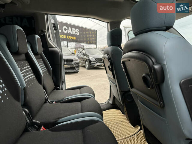 Серый Ситроен Берлинго, объемом двигателя 1.6 л и пробегом 227 тыс. км за 8700 $, фото 16 на Automoto.ua