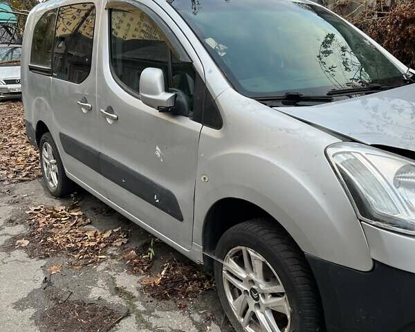 Сірий Сітроен Берлінго, об'ємом двигуна 1.56 л та пробігом 235 тис. км за 5000 $, фото 4 на Automoto.ua