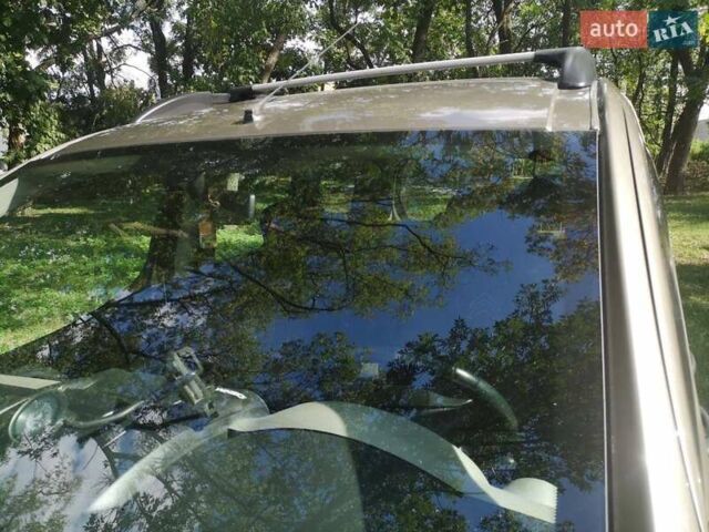 Серый Ситроен Берлинго, объемом двигателя 1.6 л и пробегом 170 тыс. км за 12500 $, фото 109 на Automoto.ua