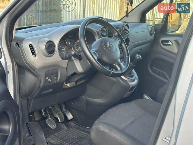 Серый Ситроен Берлинго, объемом двигателя 1.56 л и пробегом 290 тыс. км за 5900 $, фото 7 на Automoto.ua