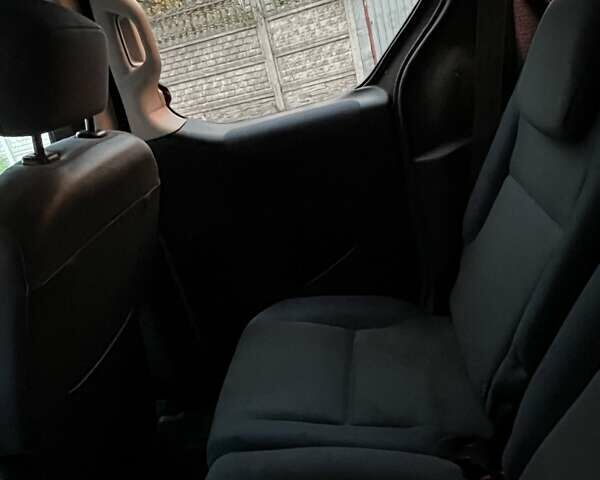 Сірий Сітроен Берлінго, об'ємом двигуна 1.56 л та пробігом 235 тис. км за 5000 $, фото 37 на Automoto.ua