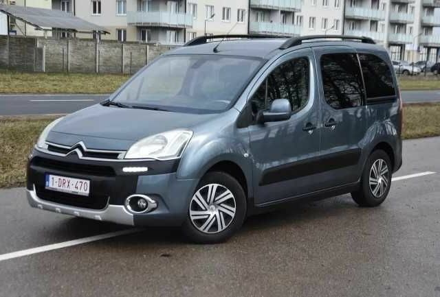 Серый Ситроен Берлинго, объемом двигателя 1.6 л и пробегом 206 тыс. км за 6300 $, фото 5 на Automoto.ua