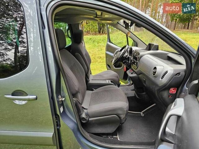 Сітроен Берлінго 2012 у Рівному на Automoto.ua Сірий Сітроен Берлінго, об'ємом двигуна 1.6 л та пробігом 173 тис. км за 8300 $, фото 13 на Automoto.ua