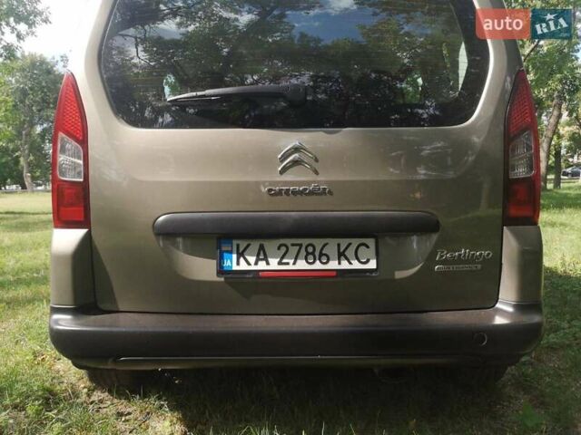 Серый Ситроен Берлинго, объемом двигателя 1.6 л и пробегом 170 тыс. км за 12500 $, фото 28 на Automoto.ua