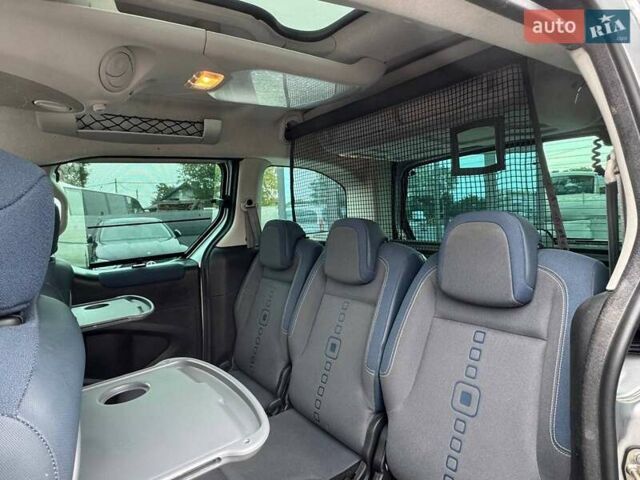 Серый Ситроен Берлинго, объемом двигателя 0 л и пробегом 224 тыс. км за 8950 $, фото 8 на Automoto.ua