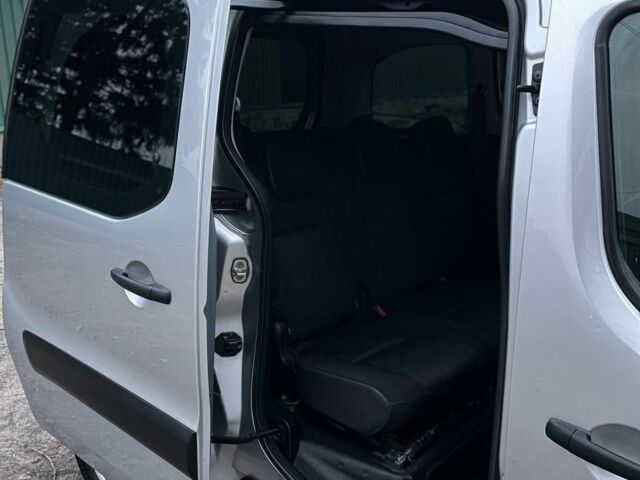 Серый Ситроен Берлинго, объемом двигателя 0 л и пробегом 213 тыс. км за 6700 $, фото 6 на Automoto.ua