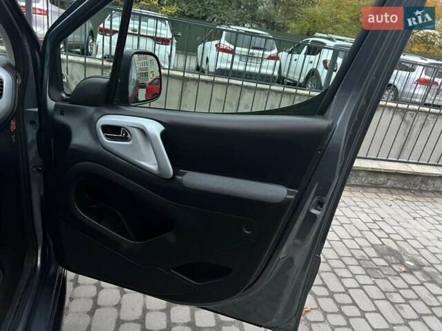 Ситроен Берлинго 2013 в Тернополе на Automoto.ua Серый Ситроен Берлинго, объемом двигателя 1.6 л и пробегом 104 тыс. км за 9500 $, фото 7 на Automoto.ua