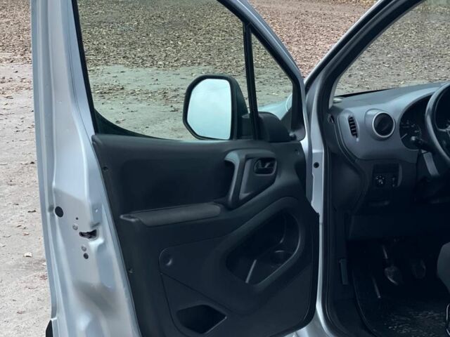 Серый Ситроен Берлинго, объемом двигателя 0 л и пробегом 213 тыс. км за 6700 $, фото 10 на Automoto.ua