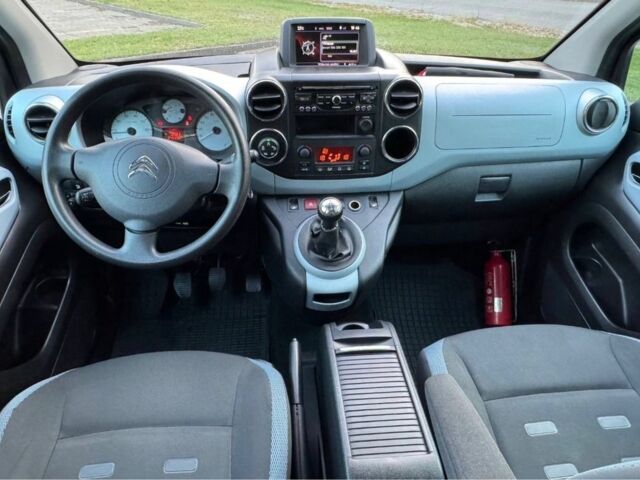 Сірий Сітроен Берлінго, об'ємом двигуна 1.6 л та пробігом 249 тис. км за 5800 $, фото 21 на Automoto.ua