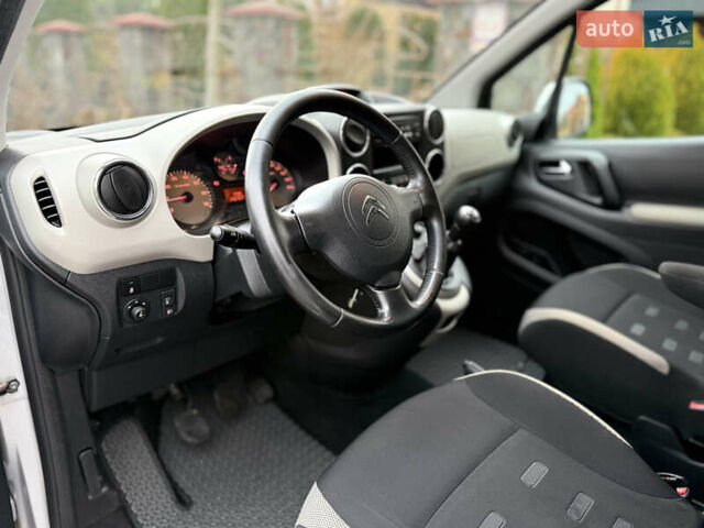 Серый Ситроен Берлинго, объемом двигателя 1.6 л и пробегом 175 тыс. км за 9700 $, фото 19 на Automoto.ua