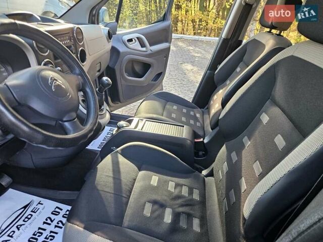 Ситроен Берлинго 2015 в Черновцах на Automoto.ua Серый Ситроен Берлинго, объемом двигателя 1.56 л и пробегом 267 тыс. км за 9700 $, фото 44 на Automoto.ua