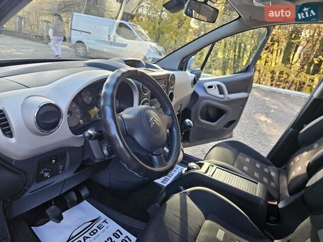 Сірий Сітроен Берлінго, об'ємом двигуна 1.56 л та пробігом 267 тис. км за 9700 $, фото 38 на Automoto.ua