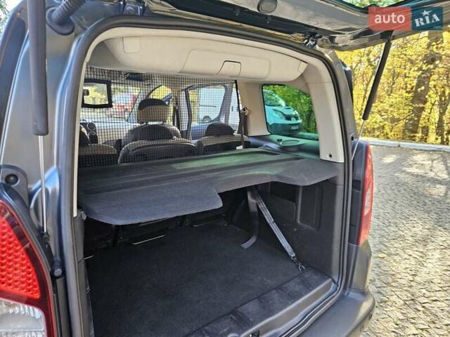 Сірий Сітроен Берлінго, об'ємом двигуна 1.56 л та пробігом 267 тис. км за 9700 $, фото 54 на Automoto.ua