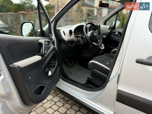 Серый Ситроен Берлинго, объемом двигателя 1.6 л и пробегом 175 тыс. км за 9700 $, фото 16 на Automoto.ua