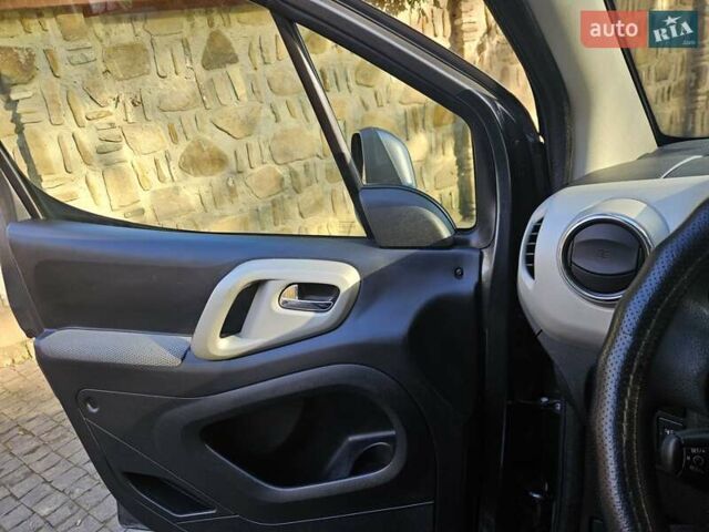 Сірий Сітроен Берлінго, об'ємом двигуна 1.56 л та пробігом 267 тис. км за 9700 $, фото 31 на Automoto.ua