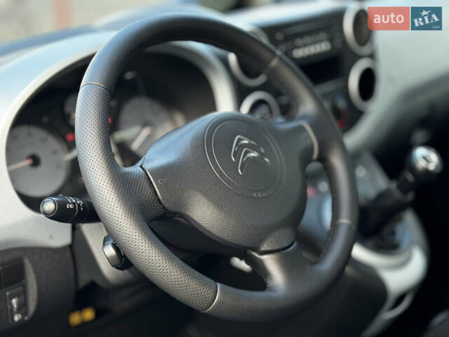 Ситроен Берлинго 2015 в Дрогобыче на Automoto.ua Серый Ситроен Берлинго, объемом двигателя 1.6 л и пробегом 206 тыс. км за 9700 $, фото 37 на Automoto.ua