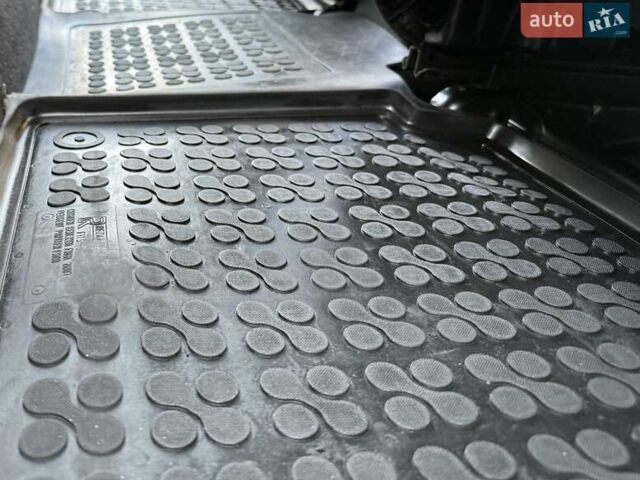 Серый Ситроен Берлинго, объемом двигателя 1.6 л и пробегом 153 тыс. км за 10950 $, фото 48 на Automoto.ua