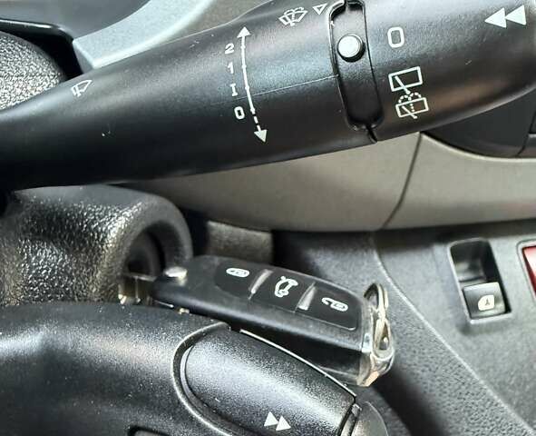 Серый Ситроен Берлинго, объемом двигателя 1.6 л и пробегом 153 тыс. км за 10950 $, фото 60 на Automoto.ua