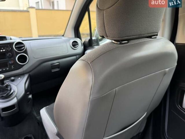 Серый Ситроен Берлинго, объемом двигателя 1.6 л и пробегом 153 тыс. км за 10950 $, фото 79 на Automoto.ua