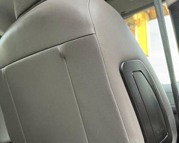 Серый Ситроен Берлинго, объемом двигателя 1.6 л и пробегом 153 тыс. км за 10950 $, фото 90 на Automoto.ua