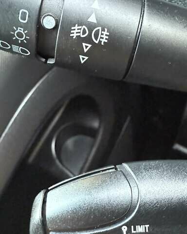 Серый Ситроен Берлинго, объемом двигателя 1.6 л и пробегом 153 тыс. км за 10950 $, фото 61 на Automoto.ua