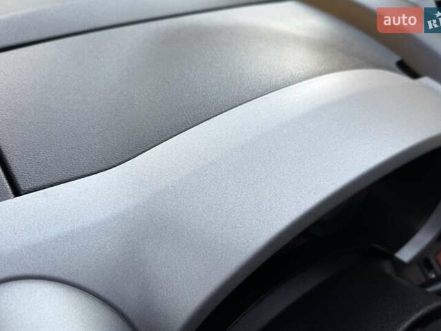 Серый Ситроен Берлинго, объемом двигателя 1.6 л и пробегом 153 тыс. км за 10950 $, фото 57 на Automoto.ua