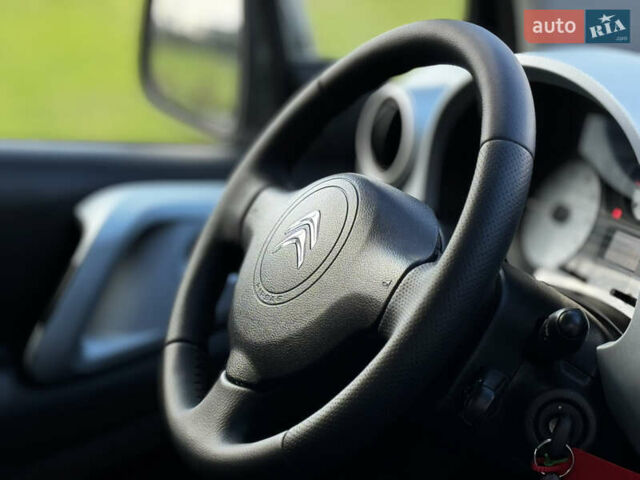 Серый Ситроен Берлинго, объемом двигателя 1.6 л и пробегом 206 тыс. км за 9700 $, фото 43 на Automoto.ua