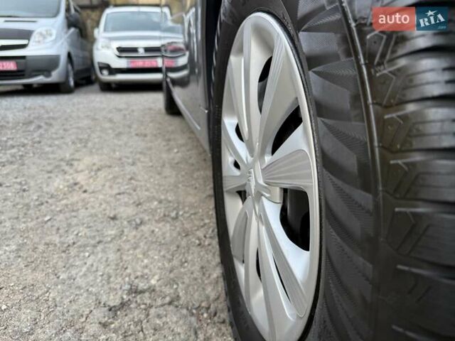 Серый Ситроен Берлинго, объемом двигателя 1.6 л и пробегом 153 тыс. км за 10950 $, фото 10 на Automoto.ua