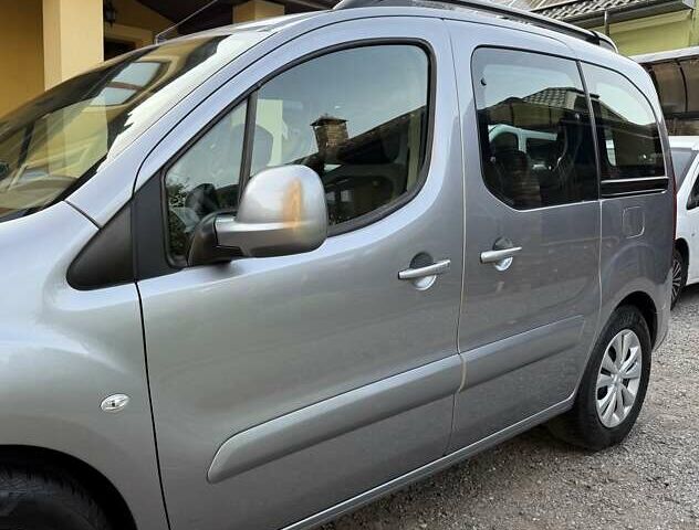 Серый Ситроен Берлинго, объемом двигателя 1.6 л и пробегом 153 тыс. км за 10950 $, фото 13 на Automoto.ua