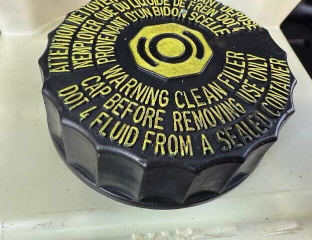 Серый Ситроен Берлинго, объемом двигателя 1.6 л и пробегом 153 тыс. км за 10950 $, фото 33 на Automoto.ua