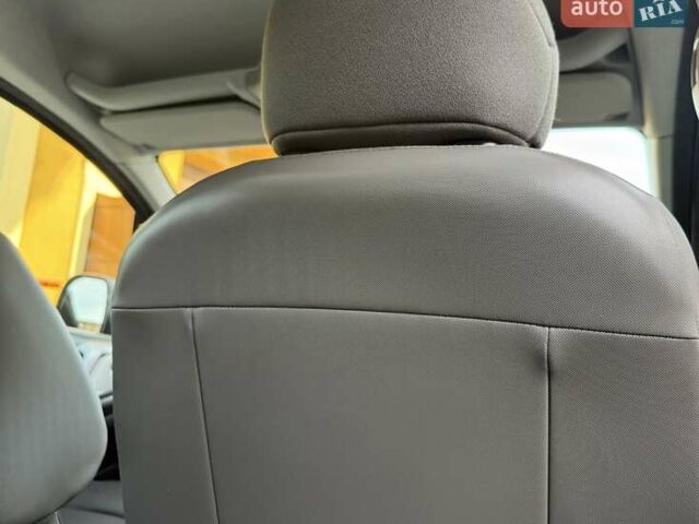 Серый Ситроен Берлинго, объемом двигателя 1.6 л и пробегом 153 тыс. км за 10950 $, фото 97 на Automoto.ua