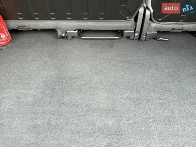 Серый Ситроен Берлинго, объемом двигателя 1.6 л и пробегом 153 тыс. км за 10950 $, фото 85 на Automoto.ua