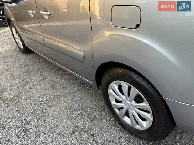 Серый Ситроен Берлинго, объемом двигателя 1.6 л и пробегом 153 тыс. км за 10950 $, фото 25 на Automoto.ua