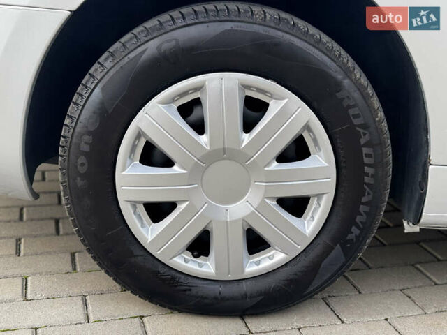 Серый Ситроен Берлинго, объемом двигателя 1.6 л и пробегом 206 тыс. км за 9700 $, фото 18 на Automoto.ua