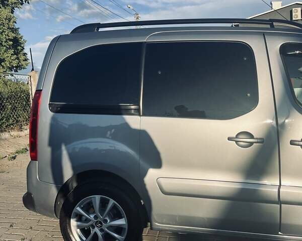 Сірий Сітроен Берлінго, об'ємом двигуна 1.6 л та пробігом 213 тис. км за 11000 $, фото 5 на Automoto.ua