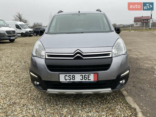 Серый Ситроен Берлинго, объемом двигателя 1.6 л и пробегом 239 тыс. км за 10900 $, фото 2 на Automoto.ua