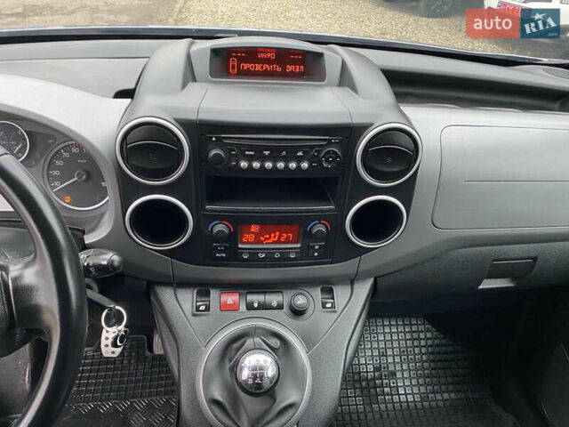 Серый Ситроен Берлинго, объемом двигателя 1.6 л и пробегом 239 тыс. км за 10900 $, фото 30 на Automoto.ua