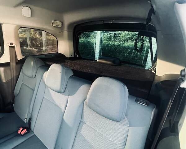 Сірий Сітроен Берлінго, об'ємом двигуна 1.6 л та пробігом 213 тис. км за 11000 $, фото 14 на Automoto.ua