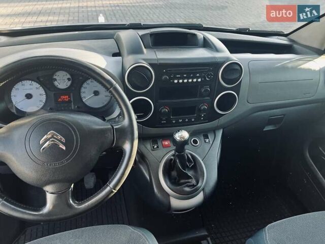 Сірий Сітроен Берлінго, об'ємом двигуна 1.6 л та пробігом 213 тис. км за 11000 $, фото 11 на Automoto.ua