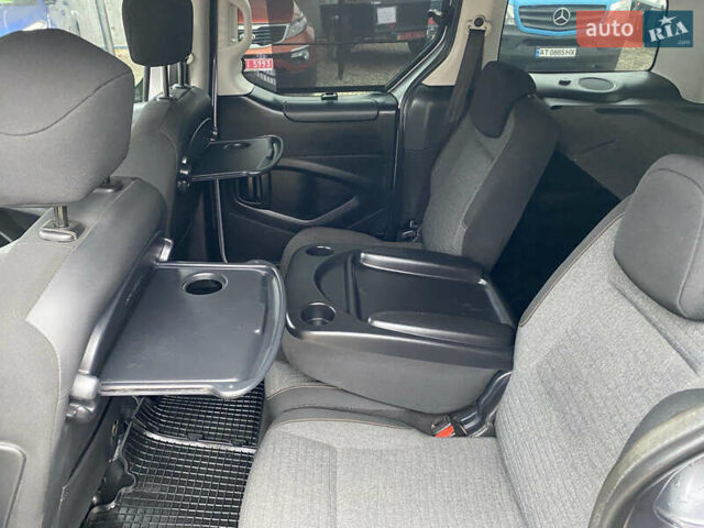 Серый Ситроен Берлинго, объемом двигателя 1.6 л и пробегом 239 тыс. км за 10900 $, фото 23 на Automoto.ua