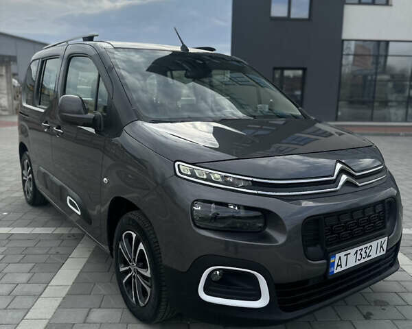 Серый Ситроен Берлинго, объемом двигателя 1.5 л и пробегом 161 тыс. км за 16225 $, фото 5 на Automoto.ua