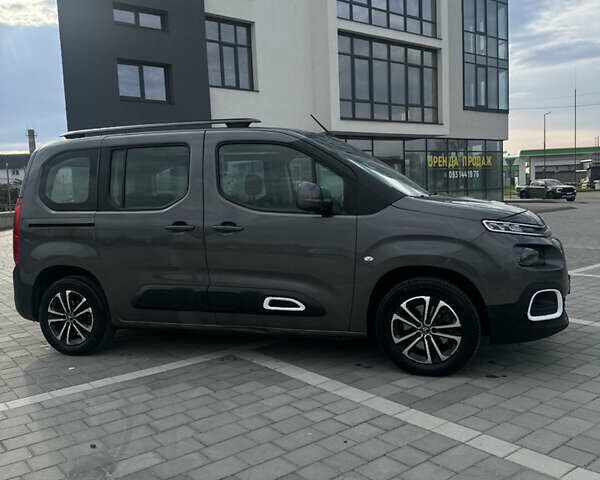 Серый Ситроен Берлинго, объемом двигателя 1.5 л и пробегом 161 тыс. км за 16225 $, фото 7 на Automoto.ua