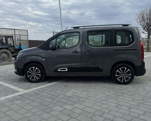 Серый Ситроен Берлинго, объемом двигателя 1.5 л и пробегом 161 тыс. км за 16225 $, фото 1 на Automoto.ua