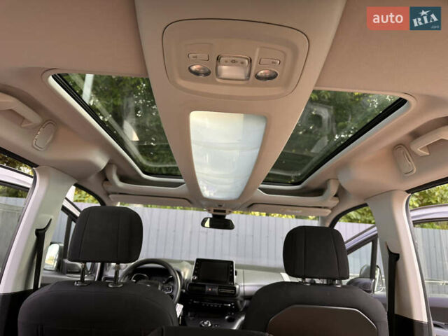 Серый Ситроен Берлинго, объемом двигателя 1.5 л и пробегом 161 тыс. км за 16225 $, фото 25 на Automoto.ua