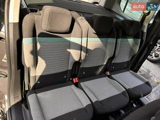 Серый Ситроен Берлинго, объемом двигателя 1.5 л и пробегом 161 тыс. км за 16225 $, фото 21 на Automoto.ua