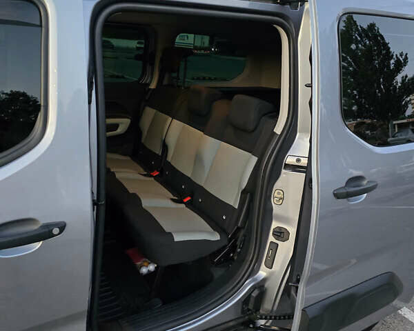 Серый Ситроен Берлинго, объемом двигателя 1.6 л и пробегом 93 тыс. км за 19999 $, фото 13 на Automoto.ua